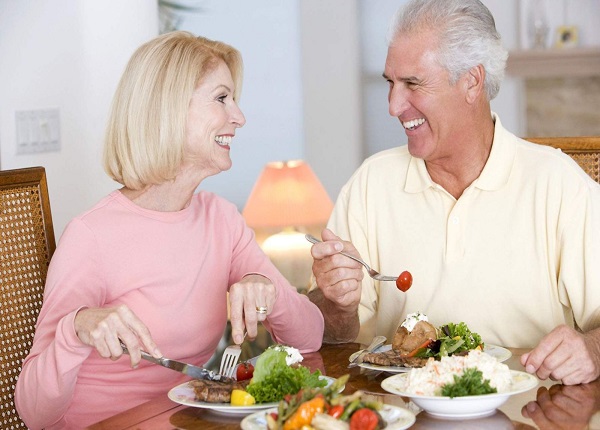 Dinh dưỡng hợp lý để người cao tuổi sống vui, sống khỏe hơn mỗi ngày