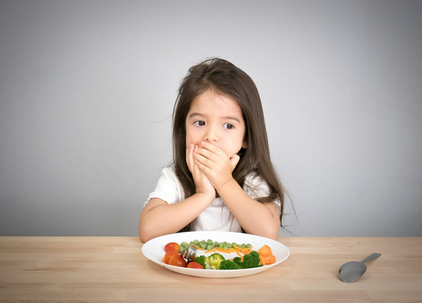 Tìm hiểu nguyên nhân gây ra biếng ăn ở trẻ nhỏ để khắc phục đúng cách