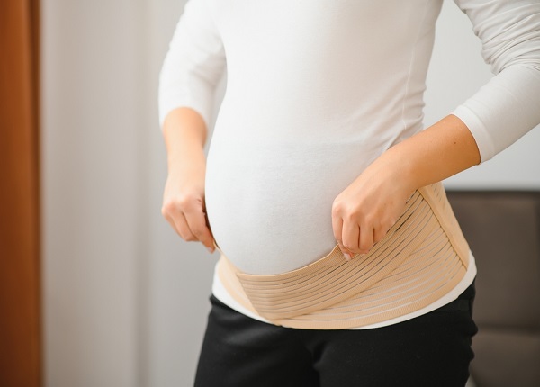 Phụ nữ sau sinh thời gian nên mới nên dùng đai nịt bụng?